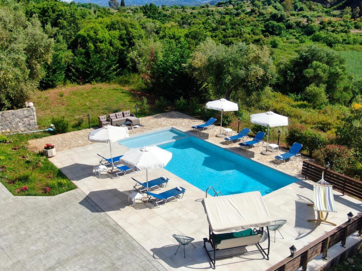 Villa Jazz Rock With Large Private Pool Гоувия Экстерьер фото