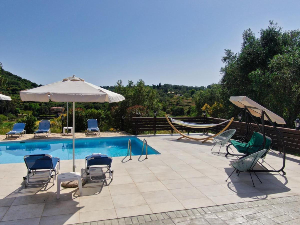 Villa Jazz Rock With Large Private Pool Гоувия Экстерьер фото